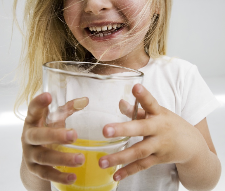 Los doce mandamientos de la ley del zumo (aunque sea casero) en niños Los doce mandamientos de la ley del zumo (aunque sea casero) en niños