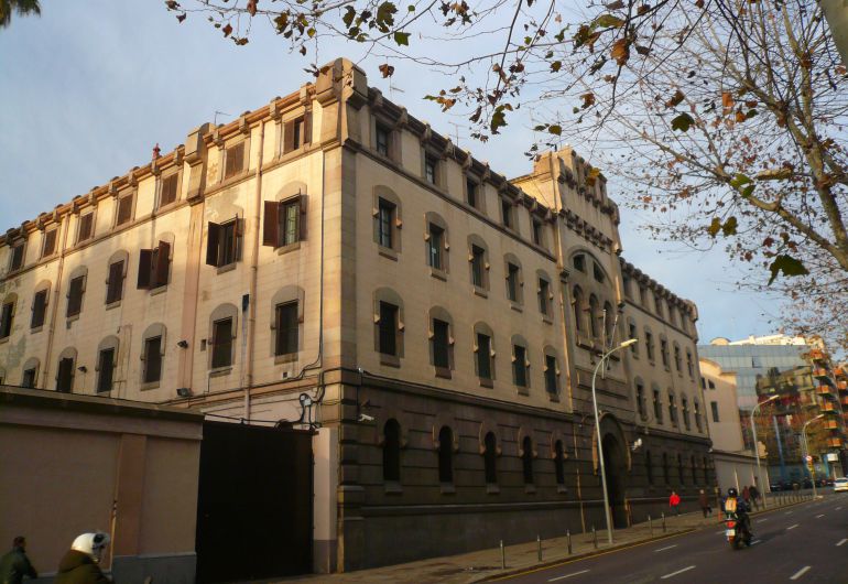 Fachada de la Modelo. Fachada de la Modelo.