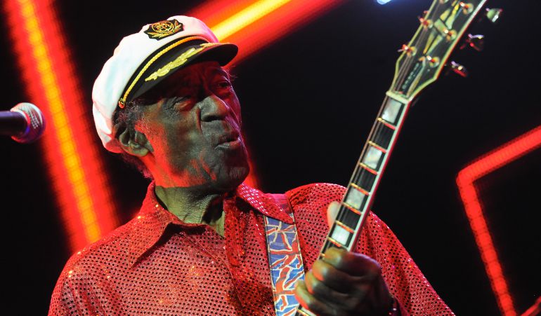 Chuck Berry durante una actuación en Rusia en 2013 Chuck Berry durante una actuación en Rusia en 2013