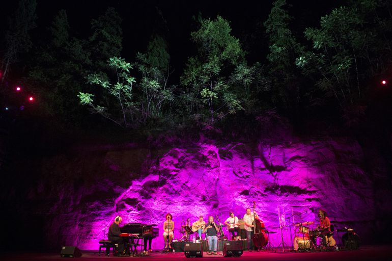 El teatro griego de Barcelona, en la montaña de Montjuic, es un espacio maravilloso para hacer conciertos El teatro griego de Barcelona, en la montaña de Montjuic, es un espacio maravilloso para hacer conciertos