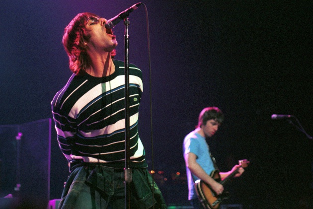 Liam Gallagher durante una de las últimas actuaciones de Oasis Liam Gallagher durante una de las últimas actuaciones de Oasis