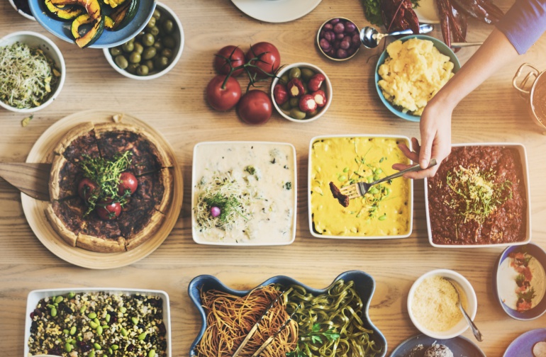Cómo sobrevivir a un buffet libre Cómo sobrevivir a un buffet libre