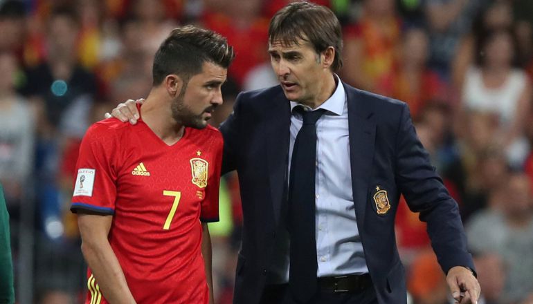 Lopetegui junto a David Villa durante el encuentro ante Italia Lopetegui junto a David Villa durante el encuentro ante Italia