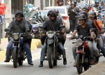Los 'colectivos armados'
