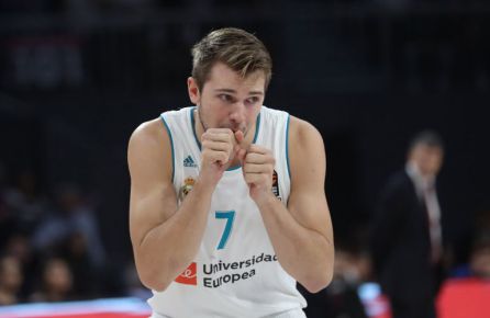 Doncic, en un momento del partido contra el Anadolu Efes Doncic, en un momento del partido contra el Anadolu Efes