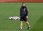 GRAF3013. LAS ROZAS (MADRID), 07/11/2017.- El seleccionador español de fútbol, Julen Lopetegui, durante el entrenamiento del equipo en la Ciudad del Fútbol de Las Rozas, para preparar los próximos amistosos ante Costa Rica y Rusia. EFE / Rodrigo Jimenez