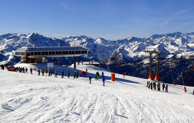 Esquiadores en las pistas de Baqueira el pasado 19 de noviembre. Esquiadores en las pistas de Baqueira el pasado 19 de noviembre.