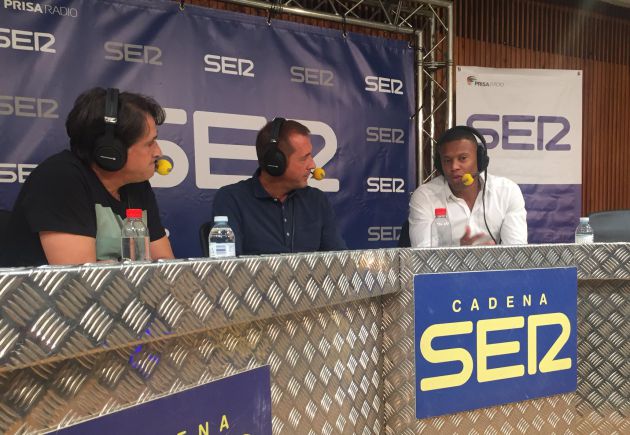 Julio Baptista, junto a Raúl Ruiz y Manu Carreño. Julio Baptista, junto a Raúl Ruiz y Manu Carreño.