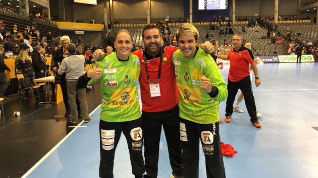 Silvia Navarro junto a Zoqbi, tras el empate del pasado jueves contra Francia Silvia Navarro junto a Zoqbi, tras el empate del pasado jueves contra Francia