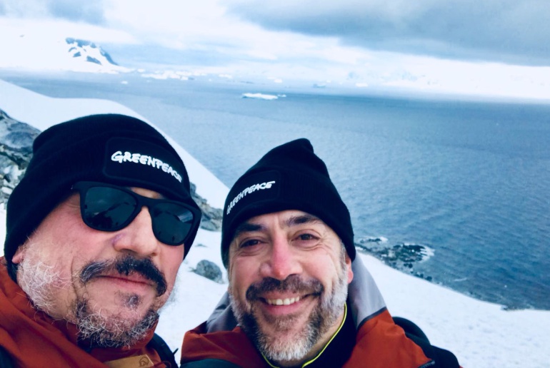 Carlos y Javier Bardem en la Antártida Carlos y Javier Bardem en la Antártida