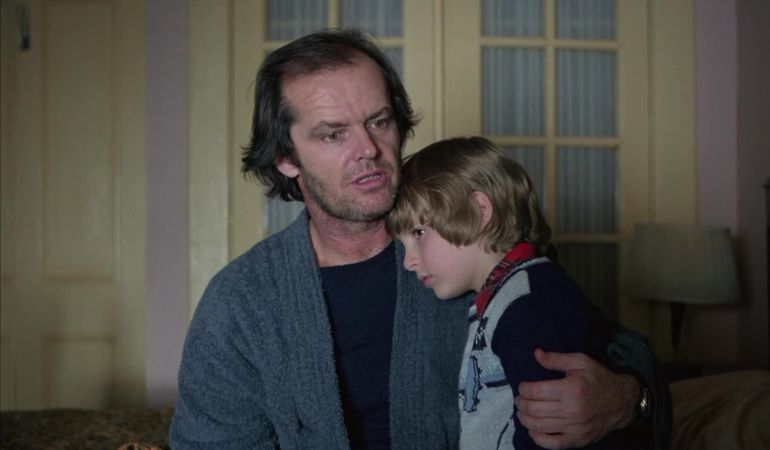 La nueva película se inspira en el pequeño Danny Torrance. La nueva película se inspira en el pequeño Danny Torrance.