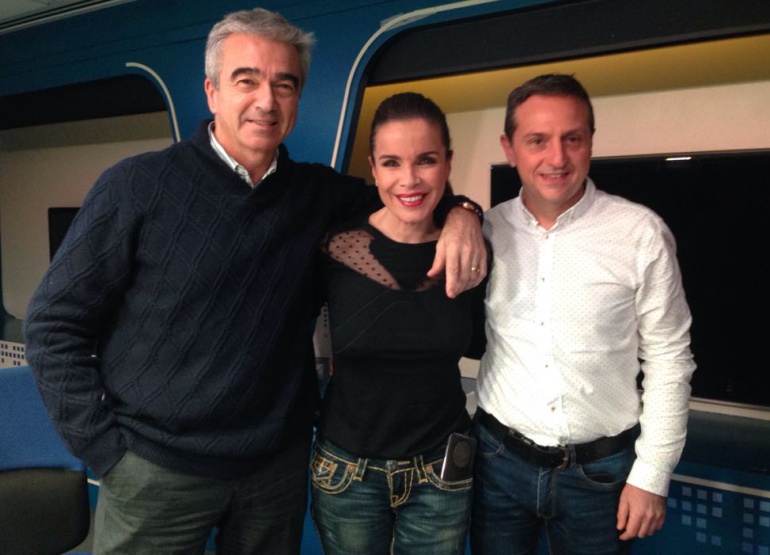 Carme Chaparro junto a Carles Francino y Roberto Sánchez Carme Chaparro junto a Carles Francino y Roberto Sánchez