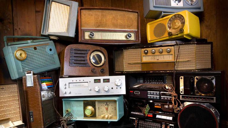 ¡Ven a celebrar el Día Mundial de la Radio con nosotras! ¡Ven a celebrar el Día Mundial de la Radio con nosotras!