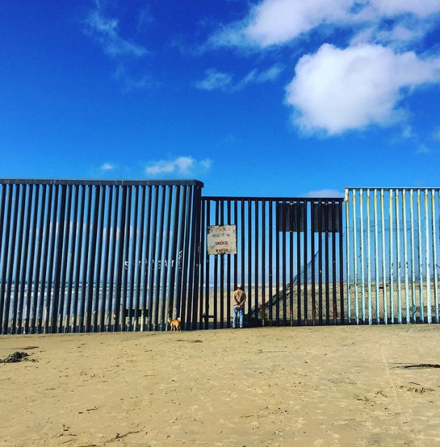Aspecto del muro con México en la zona de San Diego Aspecto del muro con México en la zona de San Diego