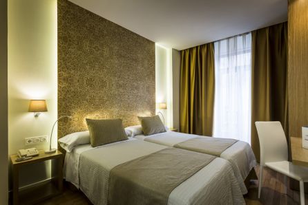 Dauro Hoteles y Carrusel te llevan a Granada con la porra de la jornada 32 Dauro Hoteles y Carrusel te llevan a Granada con la porra de la jornada 32