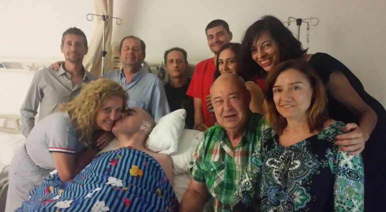 La fiesta de despedida de Luis de Marcos con familiares y amigos antes de morir La fiesta de despedida de Luis de Marcos con familiares y amigos antes de morir