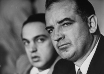 Joseph McCarthy, el republicano cirrótico que desató la caza de brujas