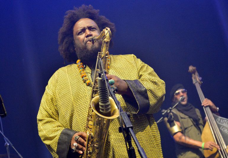 El saxofonista Kamasi Washington durante una actuación en Londres el 2 de mayo de 2018 El saxofonista Kamasi Washington durante una actuación en Londres el 2 de mayo de 2018