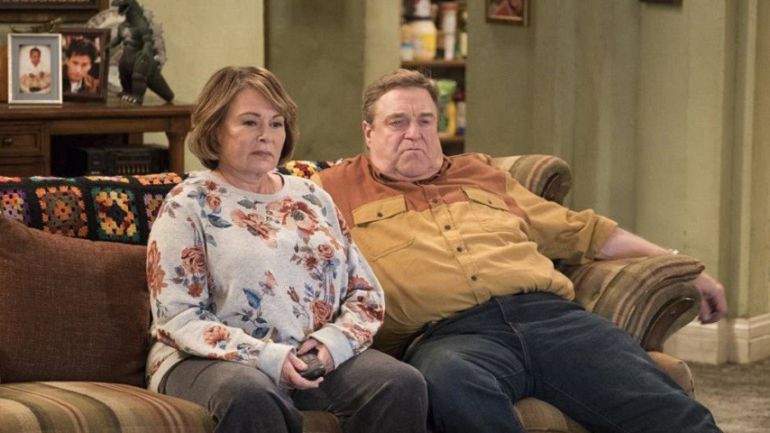 Fotograma de la serie 'Roseanne', con Roseanne Barr a la izquierda y John Goodman a la derecha Fotograma de la serie 'Roseanne', con Roseanne Barr a la izquierda y John Goodman a la derecha