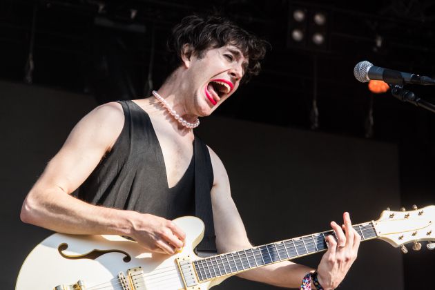 Ezra Furman, durante su concierto en el Primavera Sound 2018. Ezra Furman, durante su concierto en el Primavera Sound 2018.