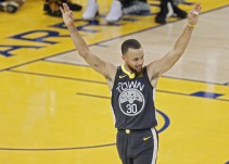 Los Warriors golpean primero