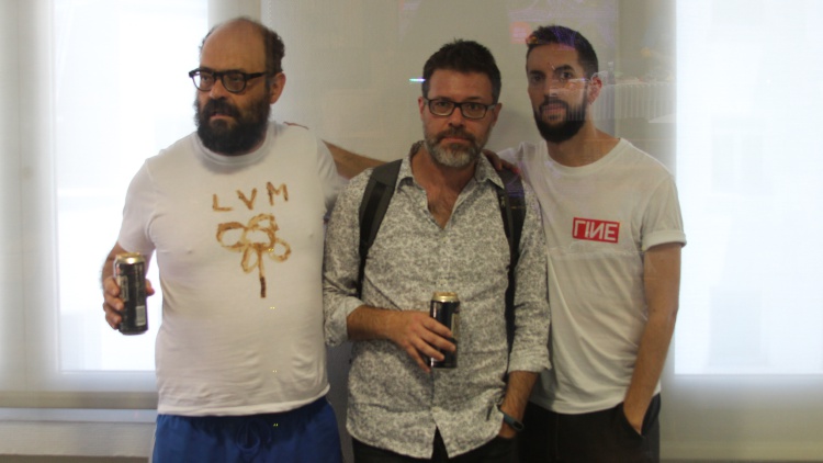 La Vida Moderna es quedarte con hambre y que tu abuela pida un huevo frito por Deliveroo
