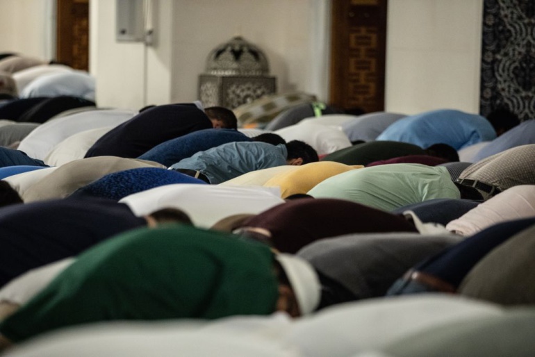 De simpatizar con las redes salafistas a luchar contra el terrorismo yihadista De simpatizar con las redes salafistas a luchar contra el terrorismo yihadista