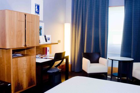 Confort y diseño de Cinco Estrellas en el Gran Hotel Lakua de Vitoria Confort y diseño de Cinco Estrellas en el Gran Hotel Lakua de Vitoria