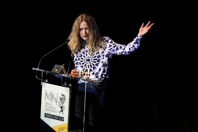 La cantante Christina Rosenvinge tras recibir el premio al Mejor Álbum de Pop en la gala de los Premios MIN 2019 La cantante Christina Rosenvinge tras recibir el premio al Mejor Álbum de Pop en la gala de los Premios MIN 2019
