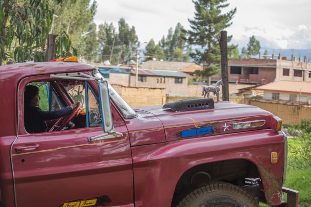 "Belleza", el camión que desafía el machismo en Perú "Belleza", el camión que desafía el machismo en Perú