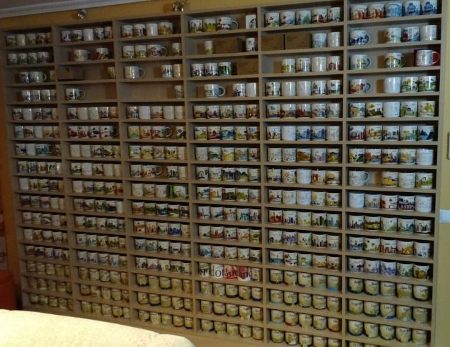 Solo en esta estantería caben 480 tazas. Solo en esta estantería caben 480 tazas.