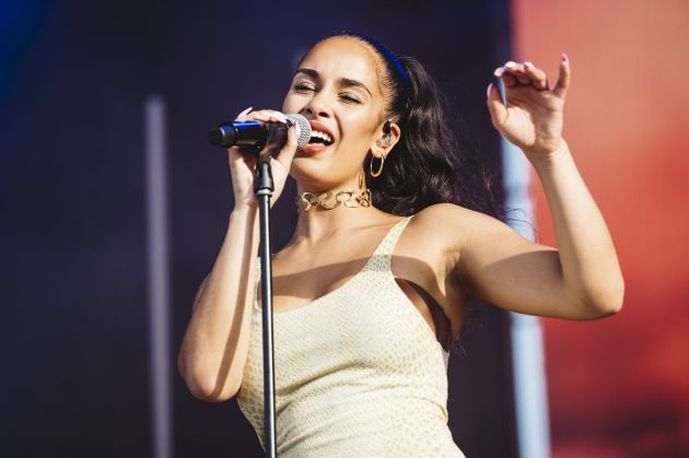 Jorja Smith, durante su actuación en el Mad Cool. Jorja Smith, durante su actuación en el Mad Cool.