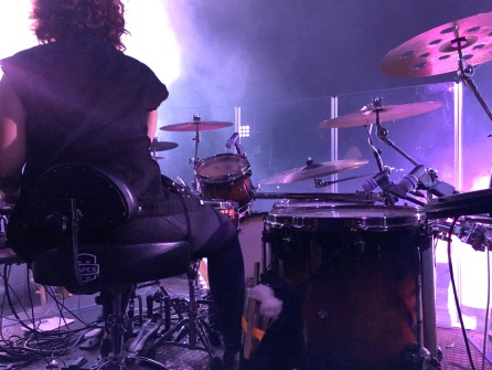 Kat Almagro es la batería del Grupo Cañón y la 'youtuber' de la orquesta Kat Almagro es la batería del Grupo Cañón y la 'youtuber' de la orquesta