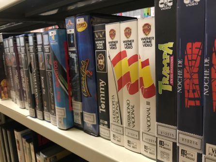 Cintas de VHS y vídeo Beta de la Biblioteca Nacional Española Cintas de VHS y vídeo Beta de la Biblioteca Nacional Española