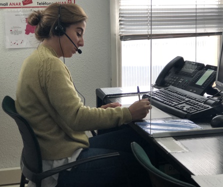 Así funciona el teléfono gratuito contra el acoso escolar Así funciona el teléfono gratuito contra el acoso escolar