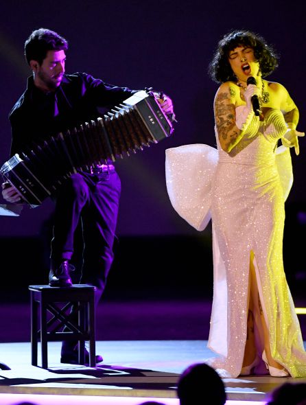 Mon Laferte durante su actuación en los Grammy Latinos en Las Vegas Mon Laferte durante su actuación en los Grammy Latinos en Las Vegas