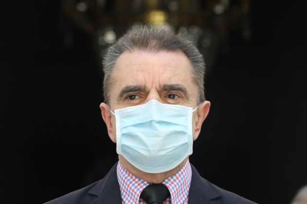 El delegado del Gobierno en Madrid, José Manuel Franco, guarda un minuto de silencio junto con algunos miembros de la delegación El delegado del Gobierno en Madrid, José Manuel Franco, guarda un minuto de silencio junto con algunos miembros de la delegación