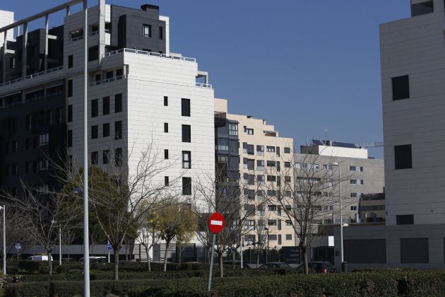 la arquitecta Marta Álvarez, quien considera que esta liberalización del suelo es algo “terriblemente peligroso” y recomienda echar la vista atrás: “Se ve qué salvaje ha sido la administración y cuánta corrupción se ha dado” la arquitecta Marta Álvarez, quien considera que esta liberalización del suelo es algo “terriblemente peligroso” y recomienda echar la vista atrás: “Se ve qué salvaje ha sido la administración y cuánta corrupción se ha dado”