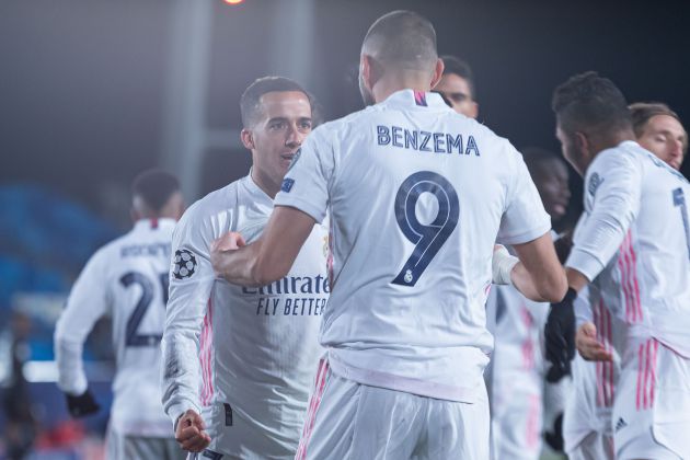 La plantilla del Real Madrid celebra el triunfo ante el Gladbach La plantilla del Real Madrid celebra el triunfo ante el Gladbach