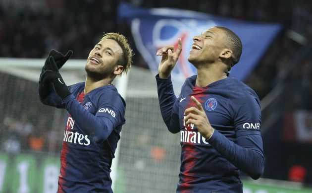 Neymar y Mbappé celebrando un gol frente al Lille Neymar y Mbappé celebrando un gol frente al Lille