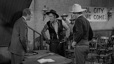 James Stewart, John Wayne y Lee Marvin en El hombre que mató a Liberty Valance James Stewart, John Wayne y Lee Marvin en El hombre que mató a Liberty Valance