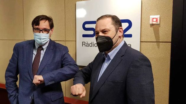 Ábalos e Illa han coincidido esta mañana en los estudios de Radio Barcelona. Ábalos e Illa han coincidido esta mañana en los estudios de Radio Barcelona.