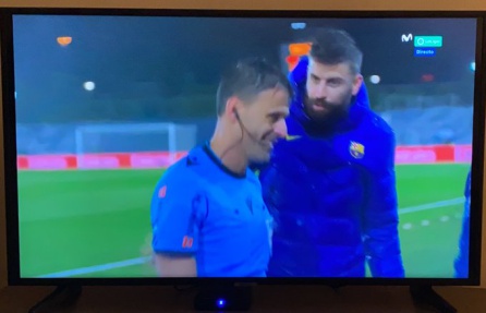 Gil Manzano con Piqué Gil Manzano con Piqué