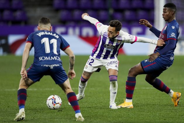 El fantasma del descenso amenaza a Valladolid y Huesca El fantasma del descenso amenaza a Valladolid y Huesca