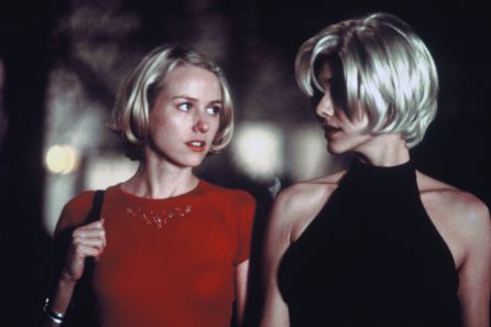 nomi Watts y Laura Elena Harring, protagonistas de Mullholland Drive nomi Watts y Laura Elena Harring, protagonistas de Mullholland Drive