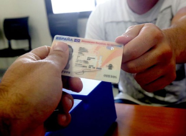 Documento Nacional de Identidad.