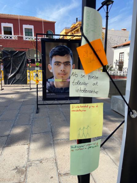 mensajes de apoyo a migrantes por parte de alumnos del colegio Tomás Iriarte mensajes de apoyo a migrantes por parte de alumnos del colegio Tomás Iriarte