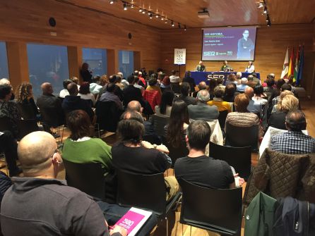 La sala del Espacio Lagares en Logroño llena con el público asistente al programa La sala del Espacio Lagares en Logroño llena con el público asistente al programa