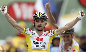 Piepoli a su llegada al alto del Tourmalet Piepoli a su llegada al alto del Tourmalet