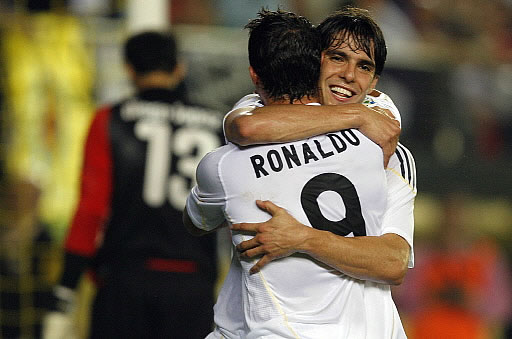 Ronaldo y Kaká, autores de los goles del Madrid en El Madrigal Ronaldo y Kaká, autores de los goles del Madrid en El Madrigal